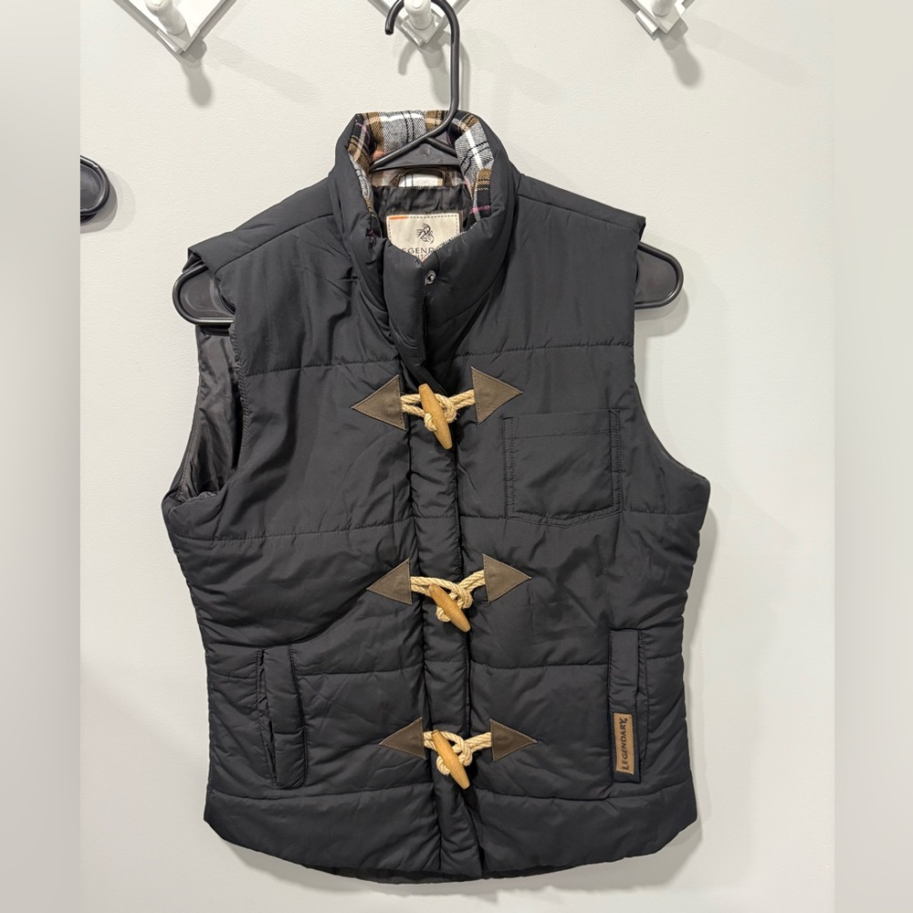 Womens legendary whitetails vest size small
